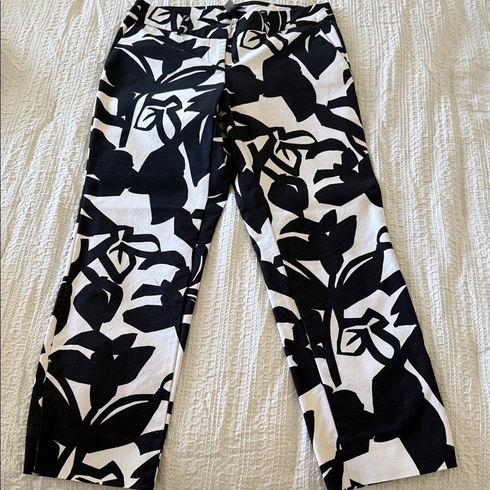 Halogen Black and White Abstract Patterned ankle pant